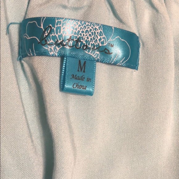 Brand New without tags  Super Cute Romper 🌸 - Picture 3 of 5